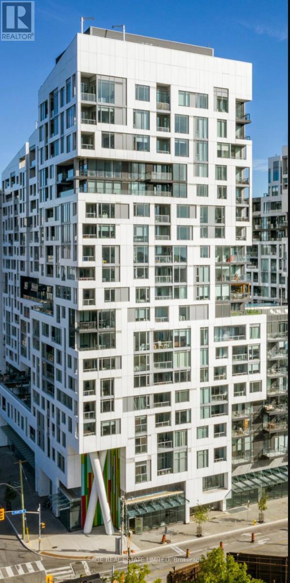 Building Photo - 576 Front St W