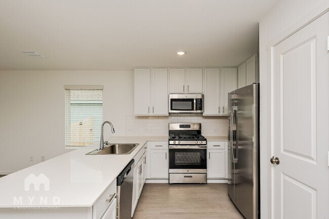 Building Photo - 2717 Mistwood Dr