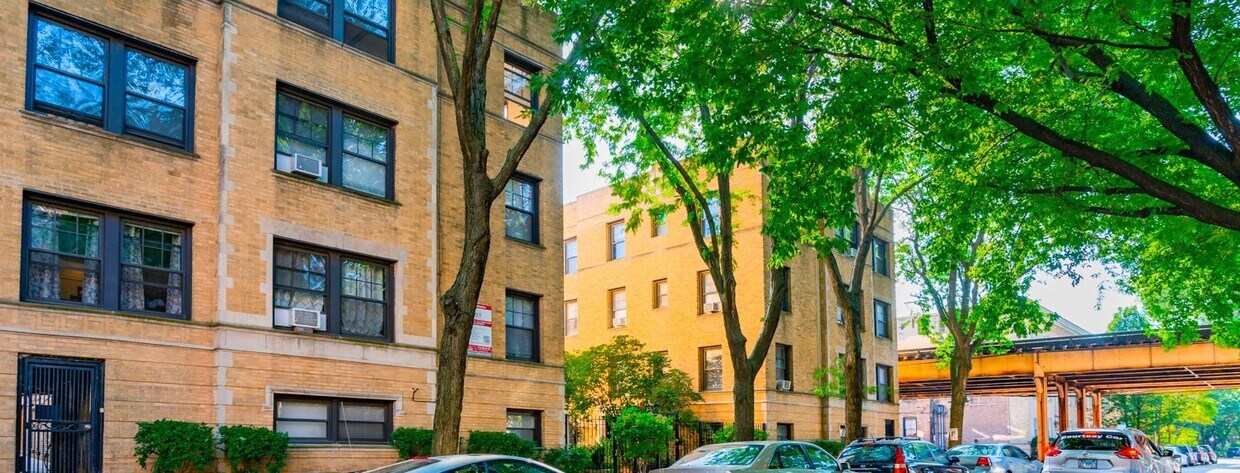 Building Photo - 931-939-939 W Oakdale Ave
