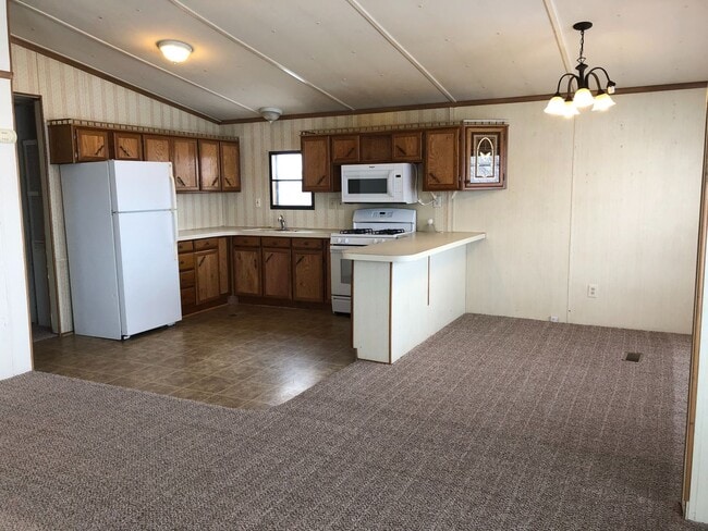 Building Photo - 17 Piccolo Ln