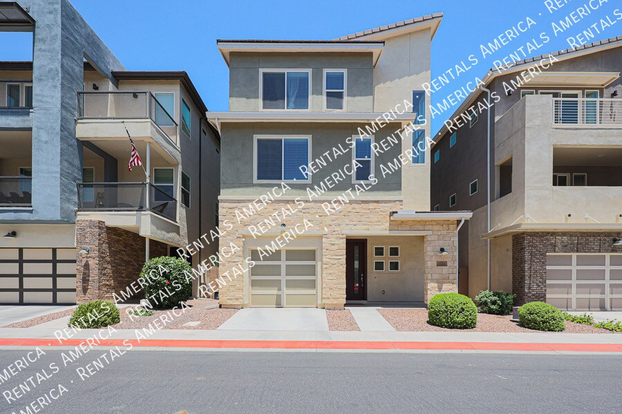Foto principal - 7090 W Jasper Dr
