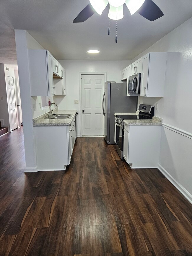 Building Photo - 5561 Maple Cluster Ct