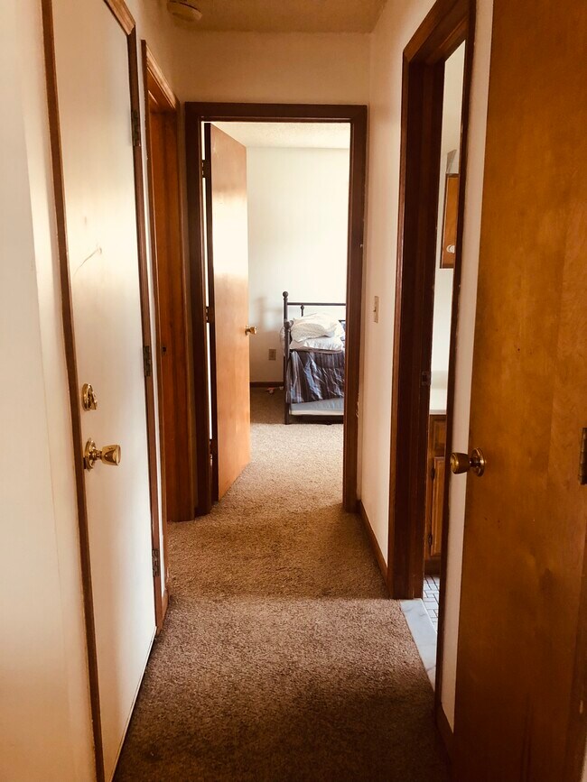 Hallway - 60 Bertha St