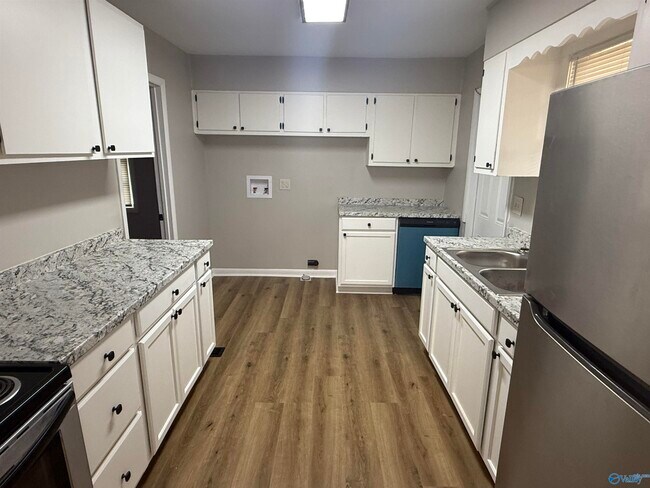 Foto del edificio - 3218 Fairacres Rd SW