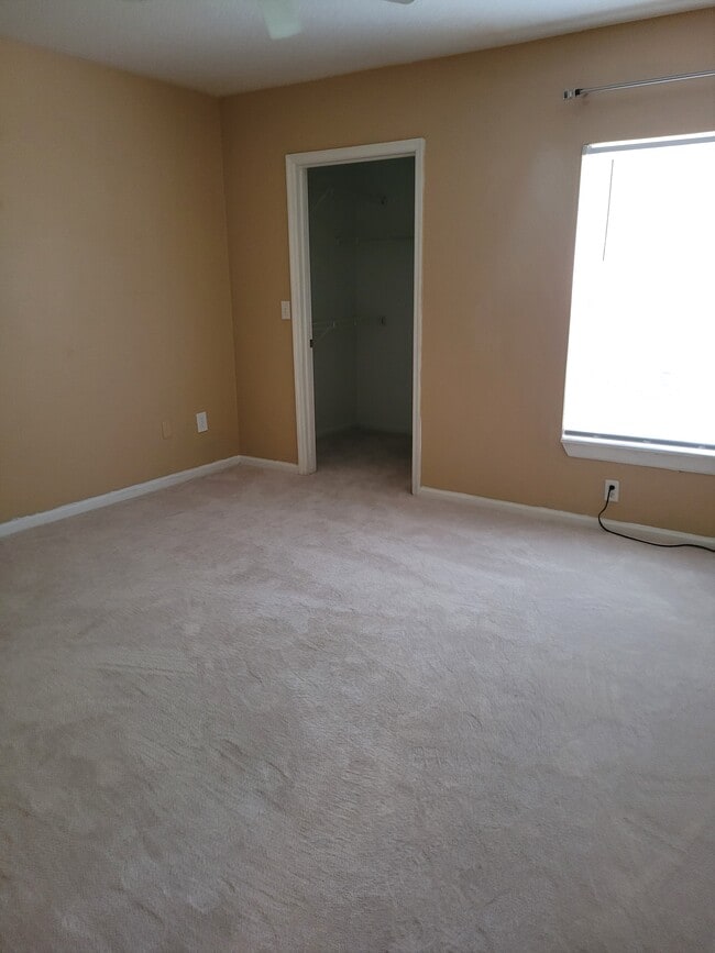BEDROOM - 802 Crest Pines Dr