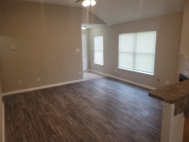 Building Photo - 8110 Cannon St