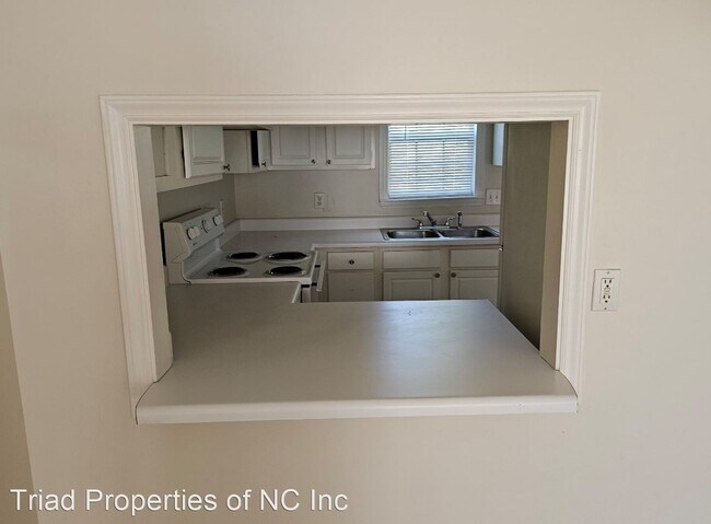 Building Photo - 2 br, 1 bath House - 29 Portside Court