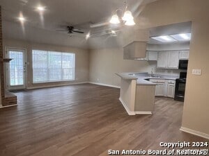 Building Photo - 927 Parkdale Dr
