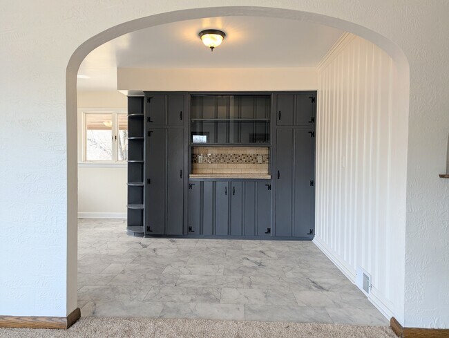 Building Photo - 117 Edna Rd