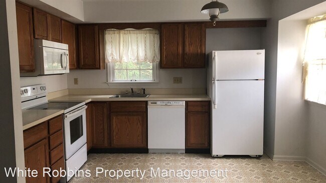 Building Photo - 2 br, 2.5 bath House - 1201 N. Glen Drive
