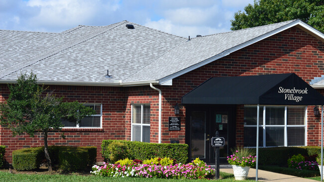 Building Photo - Stonebrook Village Apts