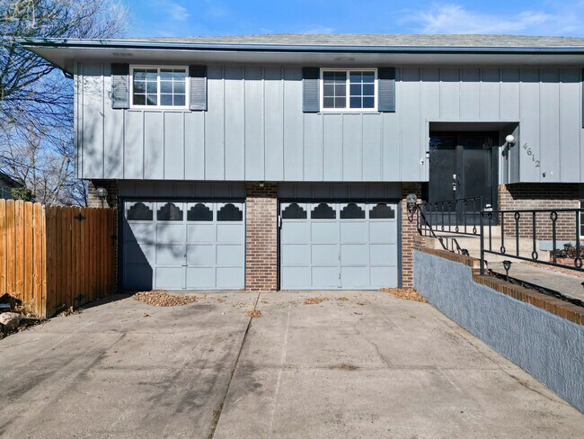 Foto del edificio - 4612 S Carefree Cir