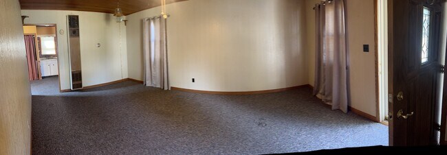 Building Photo - 1512 6th Ave