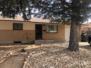 Building Photo - 147 Lummis Ct
