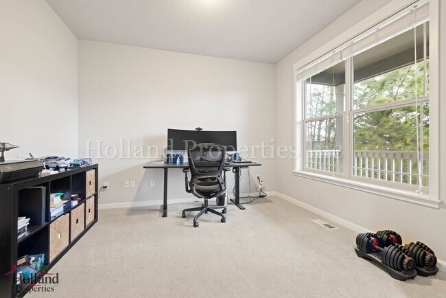 Building Photo - 12723 SW Willow Point Ln