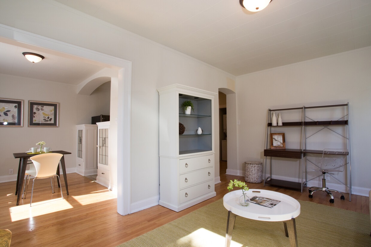 Photo inspiration: Visual Reference: Harbor View Luxury Apartments 712 Broughton Dr Sheboygan Wi 53081