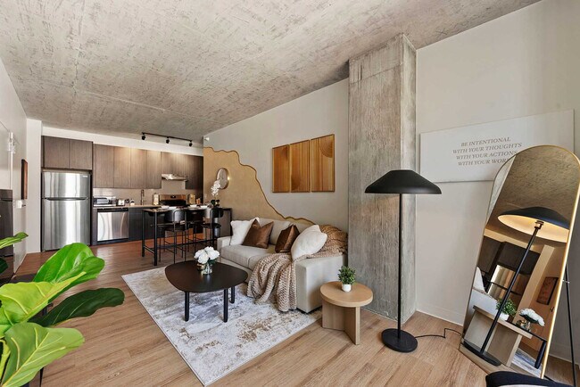 Building Photo - 633 S LaSalle St