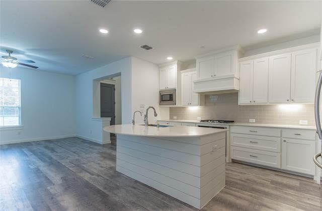 Building Photo - 663 Trail Side Dr