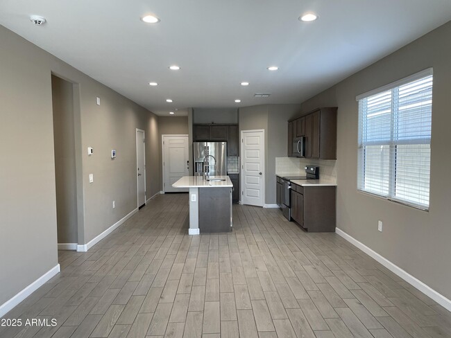 Building Photo - 24153 W Verlea Dr