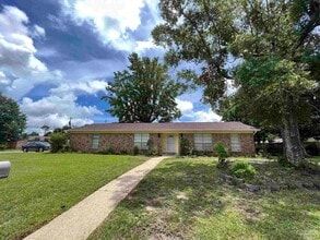 Building Photo - 6406 Antietam Dr