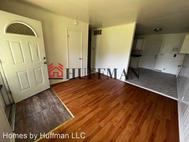 Building Photo - 3 br, 1 bath House - 1506 Covert Avenue