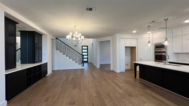 Foto del edificio - 212 Lookout Ridge Dr