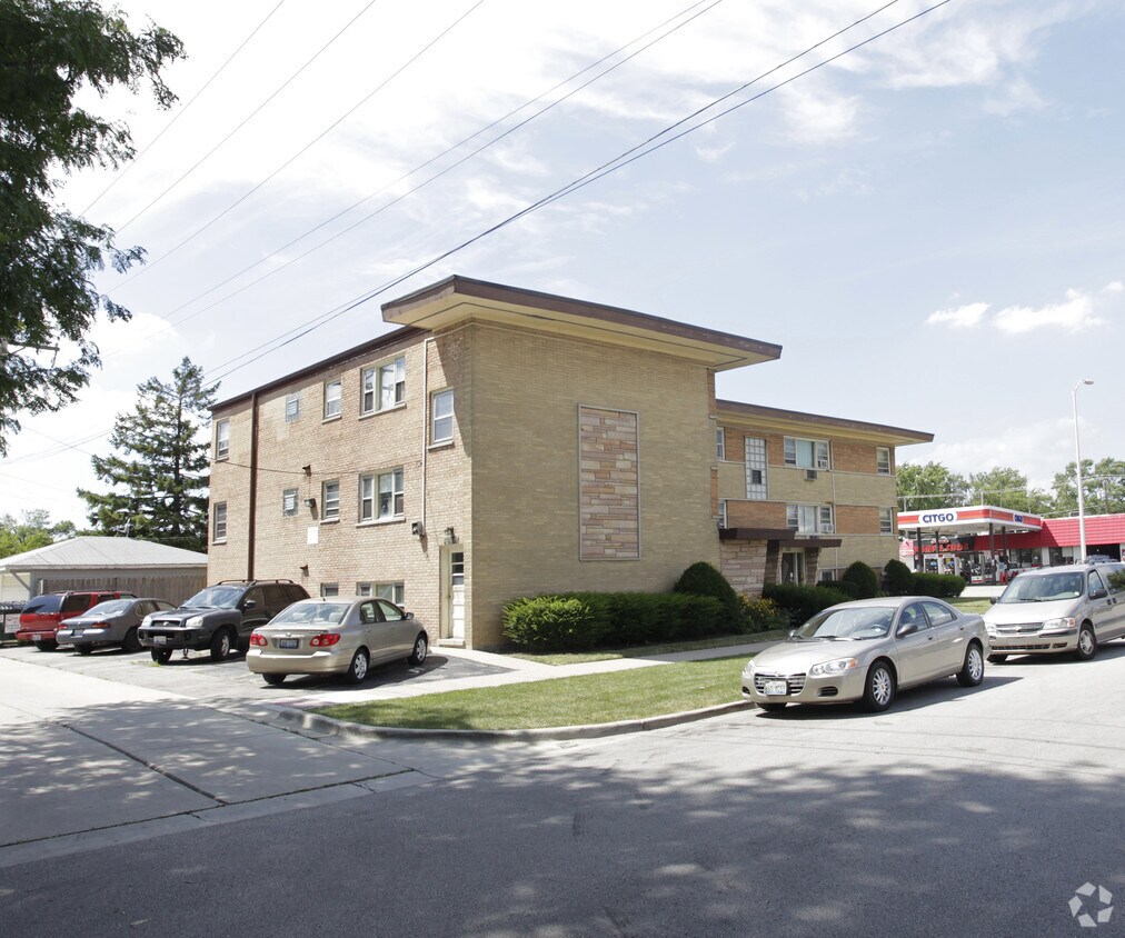 Foto del edificio - 4400-4402 Saint Charles Rd