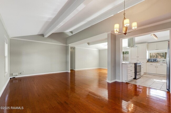 Building Photo - 101 Alonda Dr