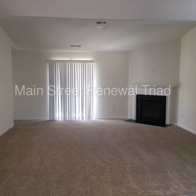 Foto del edificio - 1381 Aurora Glen Dr