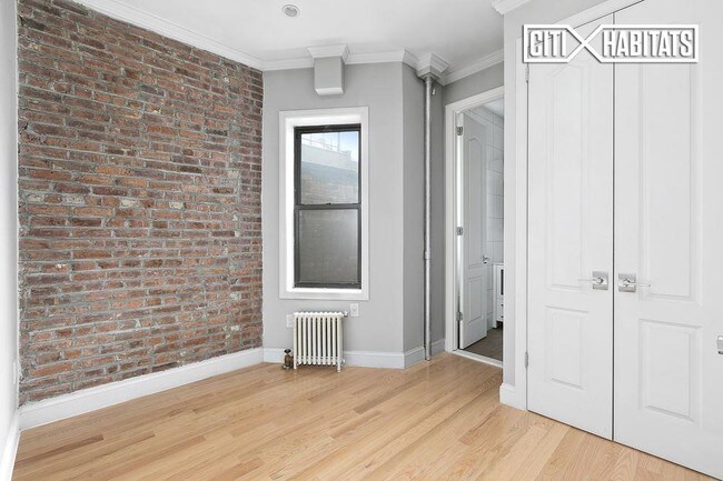Foto del edificio - 168 E 82nd St