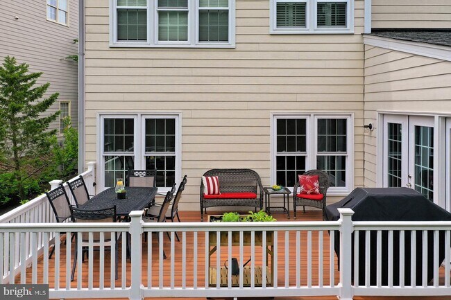 Building Photo - 11705 Mercer Hill Ct