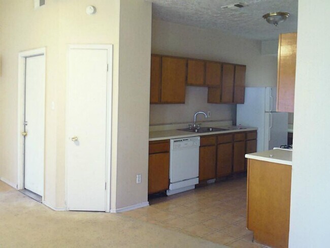 Foto del edificio - 11111 Almond Grv, Humble, TX 77396