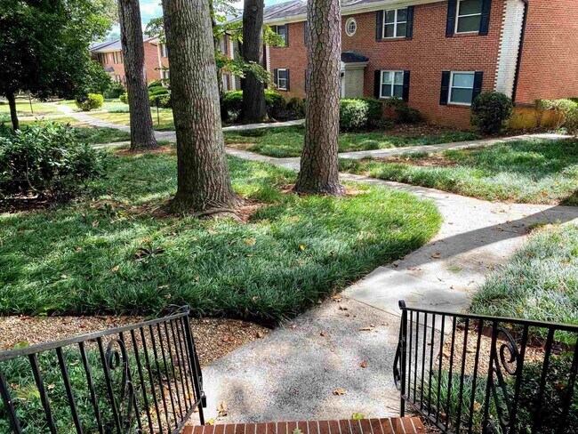 Foto del edificio - 4282 Roswell Rd