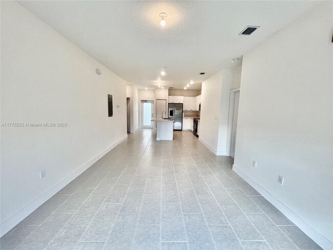 Building Photo - 8167 NW 41st St