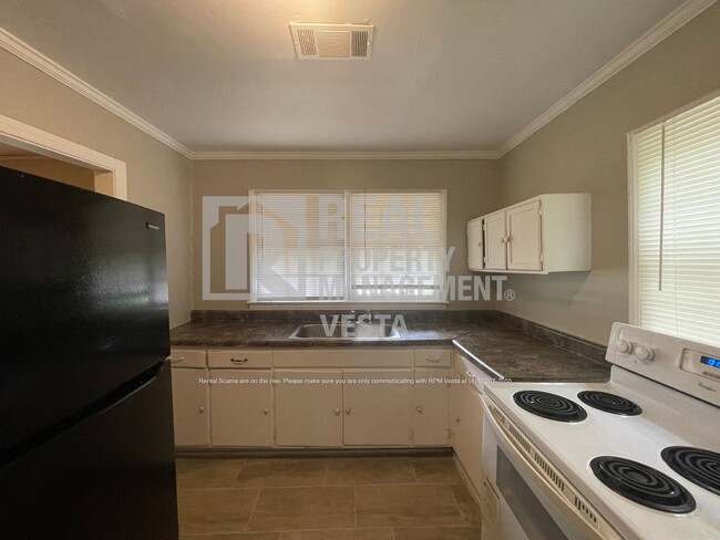 Foto del edificio - 3419 Walker St