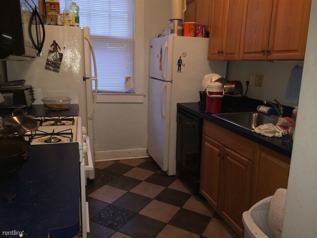 Building Photo - 3 br, 1 bath  - 121 Glen Ave Apt 1 #1