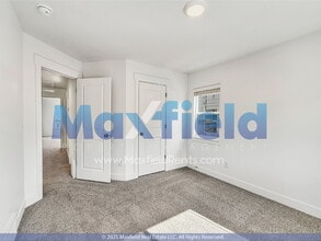 Building Photo - 1376 N Mdw Ln