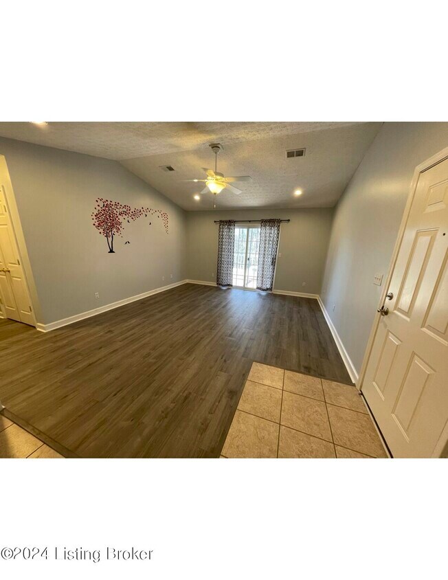 12400 Brothers Ave Unit 108, Louisville, KY 40243 Condo for Rent in