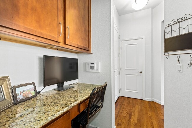 Building Photo - 7865 Vallagio Ln