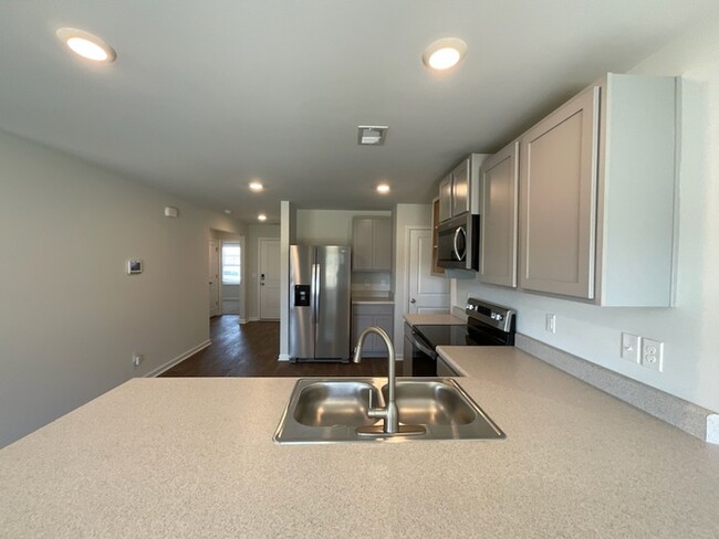 Foto del edificio - 3br 2ba w/ Community Pool