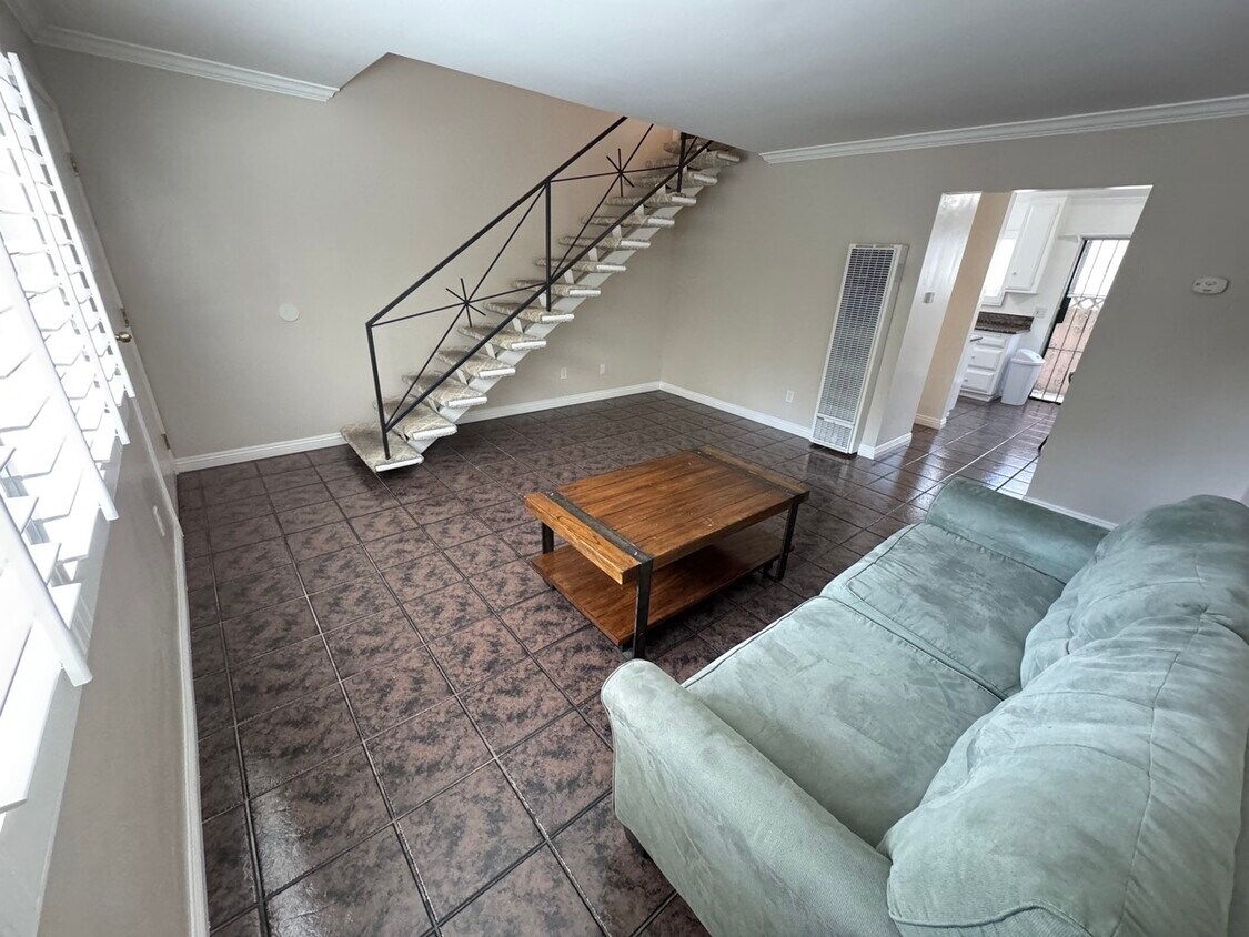 Foto principal - 1126 W 37th Pl