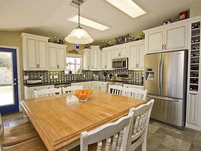 Building Photo - 16900 Brayton Park Dr