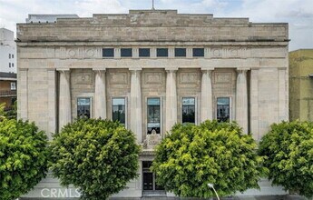 Building Photo - 835 Locust Ave