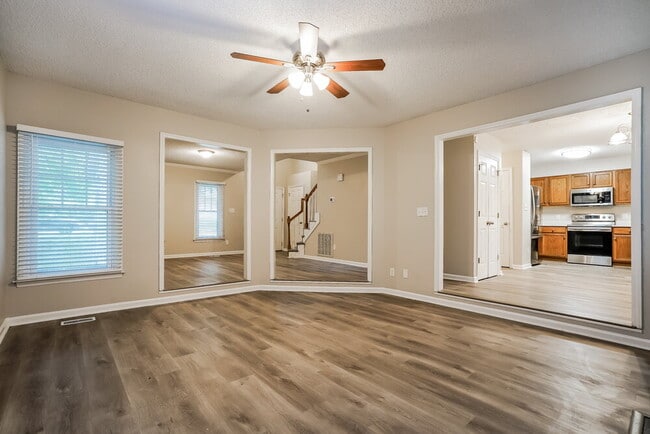 Building Photo - 5321 Pronghorn Ln