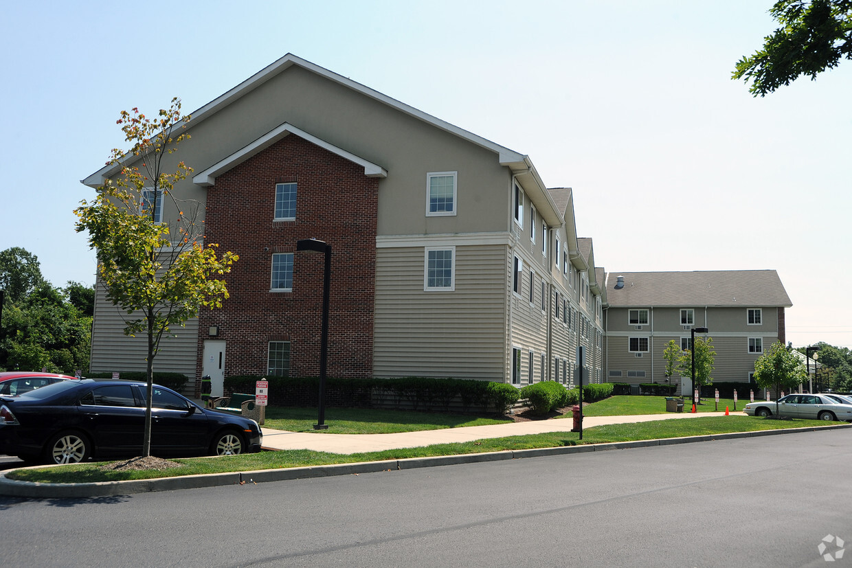 Building Photo - Stafford by the Bay