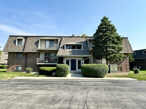 Building Photo - 264 E Bailey Rd