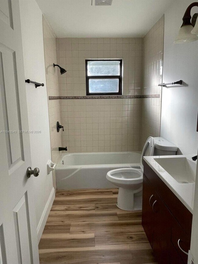 Foto del edificio - 1866 9th Pl