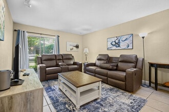 Building Photo - 1700 SW 16th Ct