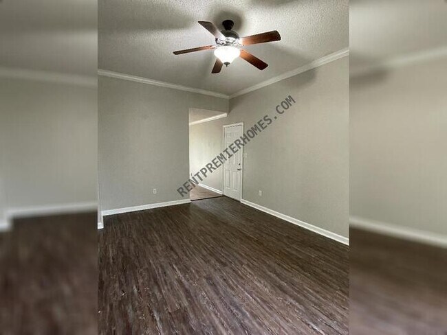 Foto del edificio - 1422 Overview Dr