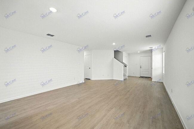 Photo - 205 Ashbrook St House